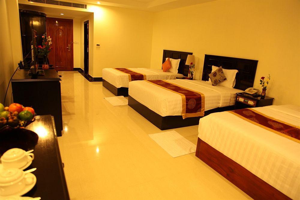 Huang Ting Hotel Phnom Penh Bagian luar foto