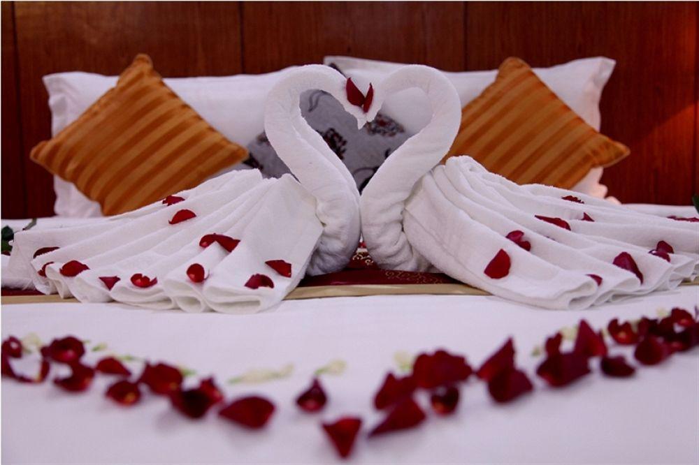 Huang Ting Hotel Phnom Penh Bagian luar foto