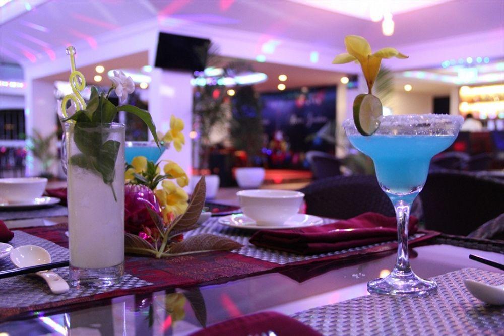 Huang Ting Hotel Phnom Penh Bagian luar foto