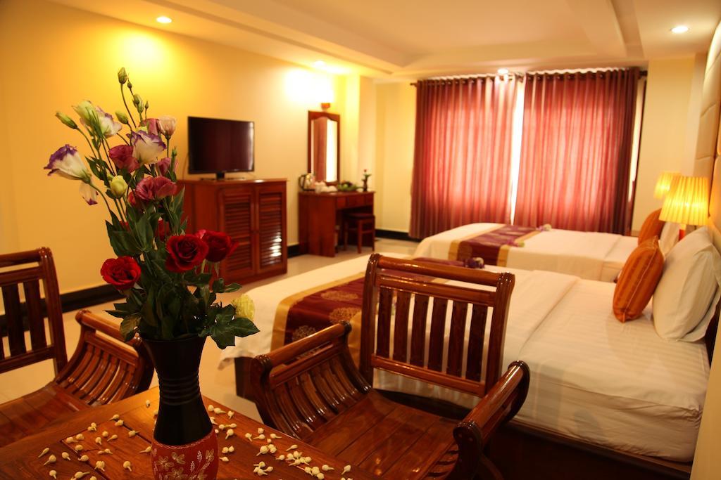 Huang Ting Hotel Phnom Penh Bagian luar foto