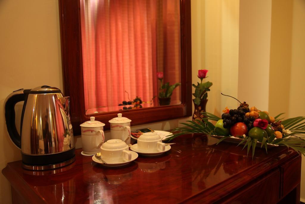 Huang Ting Hotel Phnom Penh Bagian luar foto